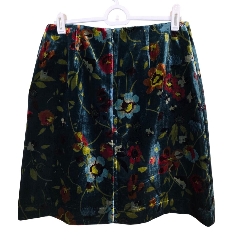 LOFT Dark Green Floral Velvet Mini Skirt with Multicolor Blooms - Picture 3 of 10